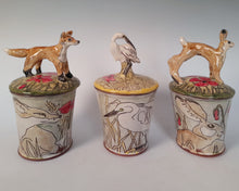 Load image into Gallery viewer, Fox store jar Earthenware decorated with  drawings of fox and little fox sculpture.
