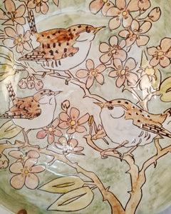 large earthenware dish depicting 3 Wrens in Brambles