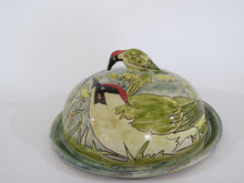 Load image into Gallery viewer, Butterdish depicting green woodpeckers
